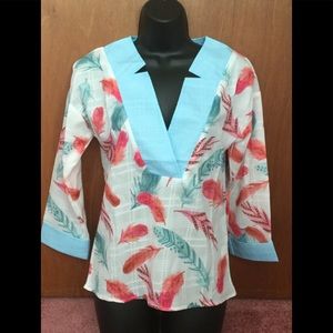 🩷 NWOT Summer Notched NecklineTop